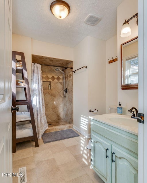 Photo #15: 2316 Colonial View Road