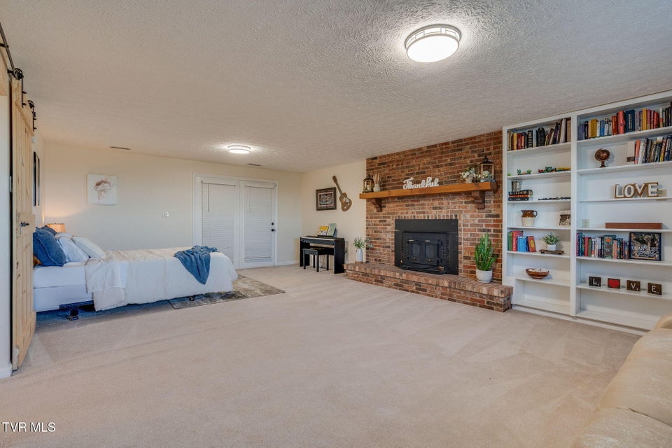 Photo #22: 2316 Colonial View Road