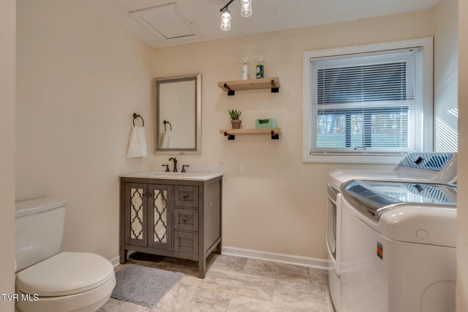 Photo #24: 2316 Colonial View Road