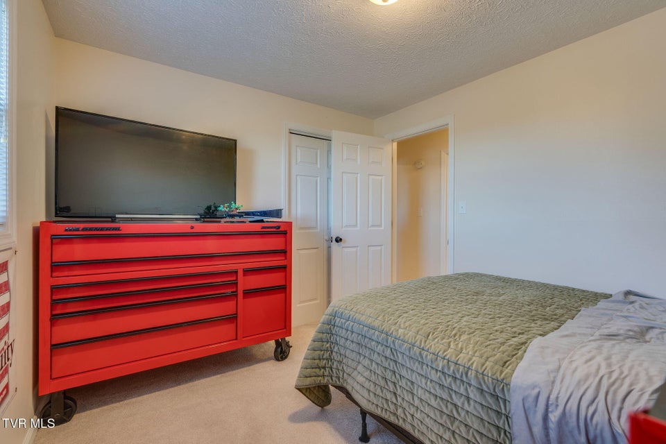 Photo #28: 2316 Colonial View Road