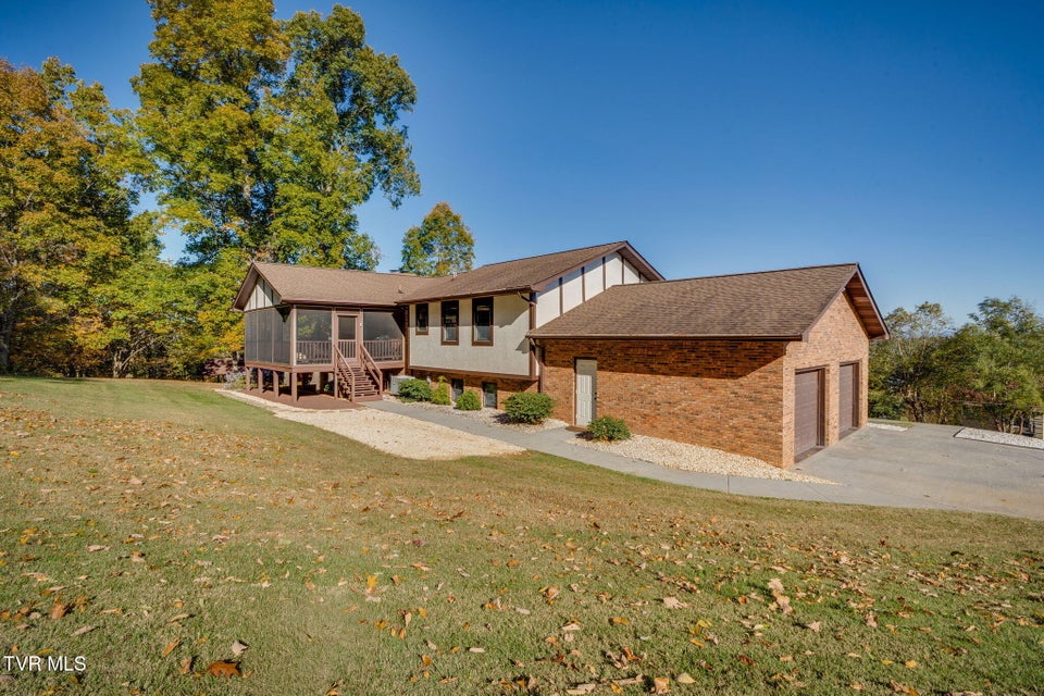 Photo #38: 2316 Colonial View Road