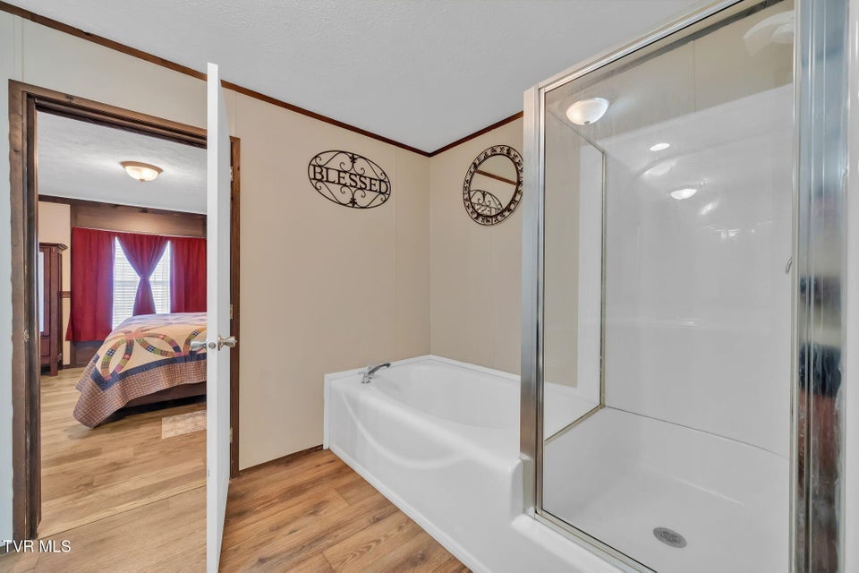 Photo #31: 3176 Highway 421