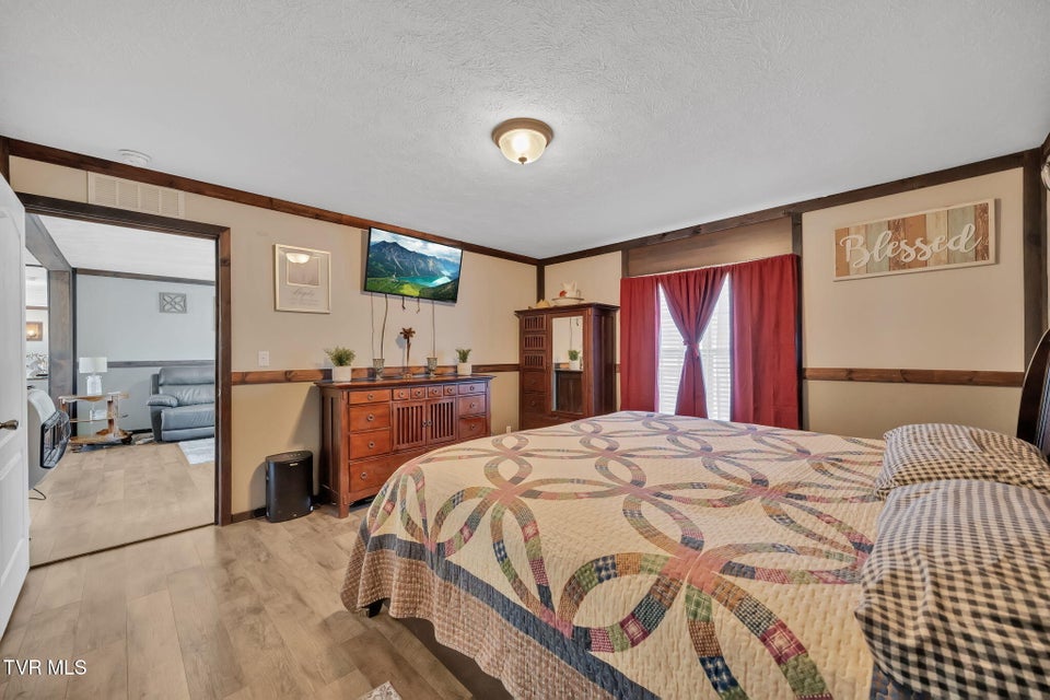 Photo #34: 3176 Highway 421