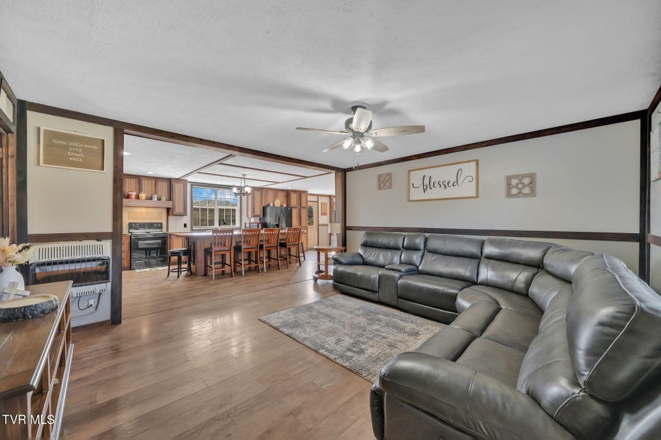 Photo #39: 3176 Highway 421