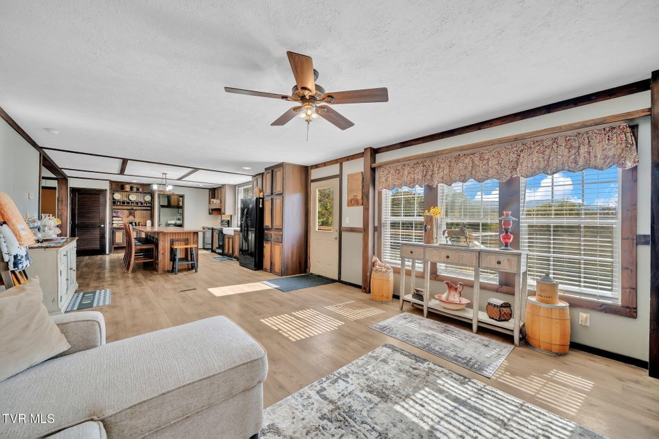 Photo #47: 3176 Highway 421