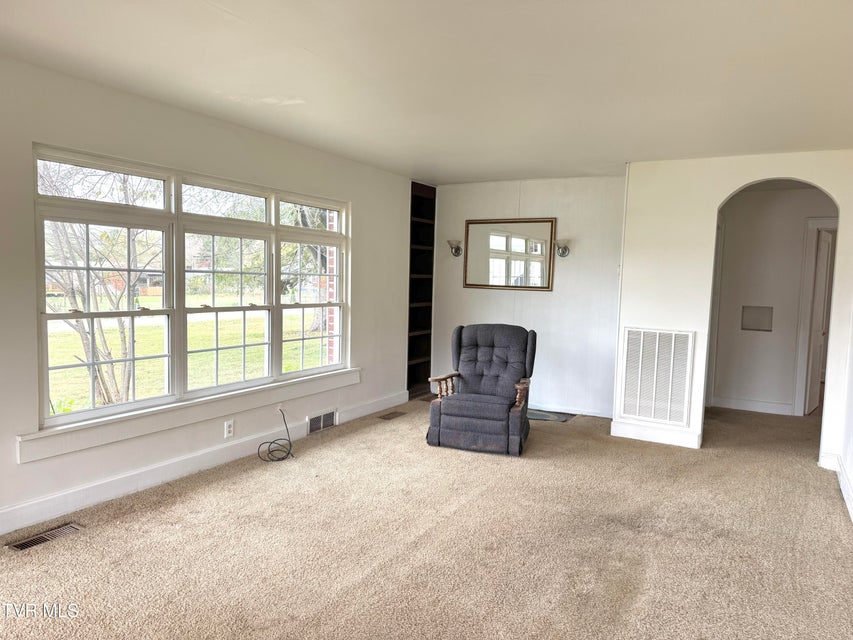 Photo #9: 123 Randolph Avenue