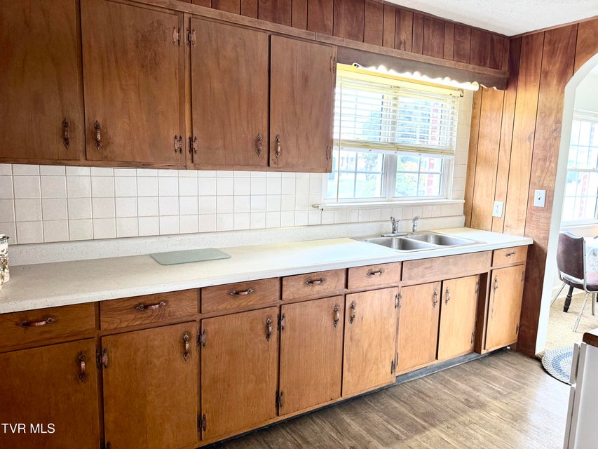 Photo #7: 123 Randolph Avenue