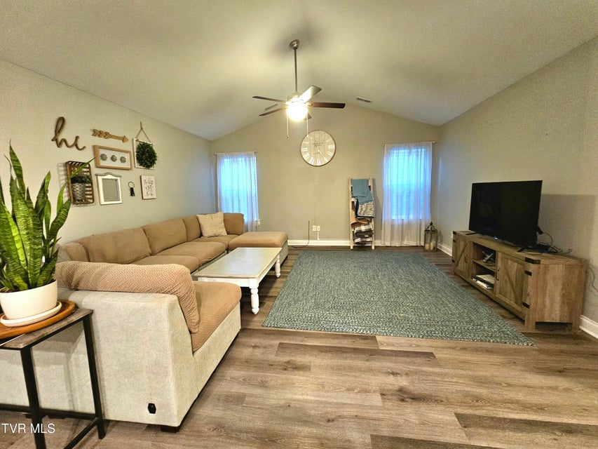 Photo #10: 736 Spring Park Road