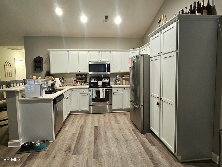 Photo #18: 736 Spring Park Road