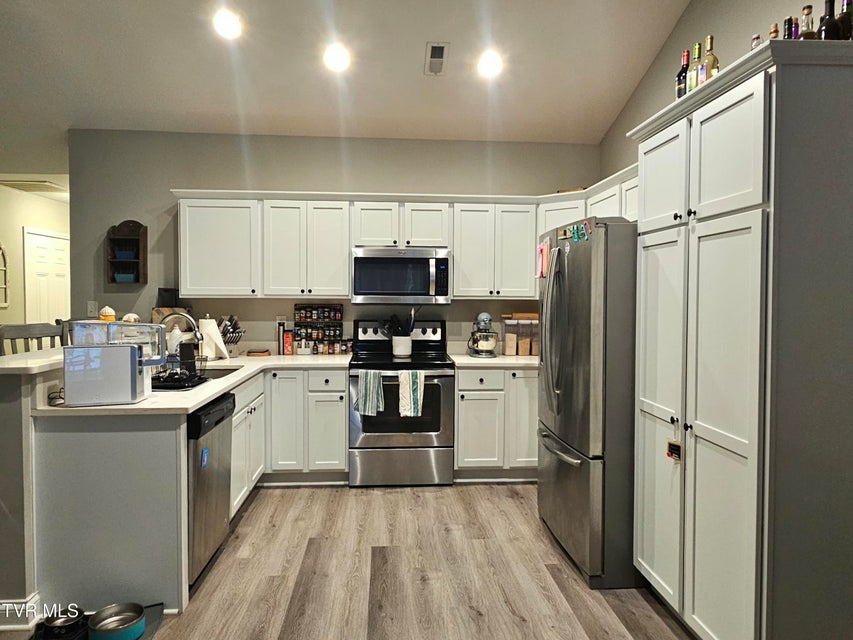 Photo #19: 736 Spring Park Road