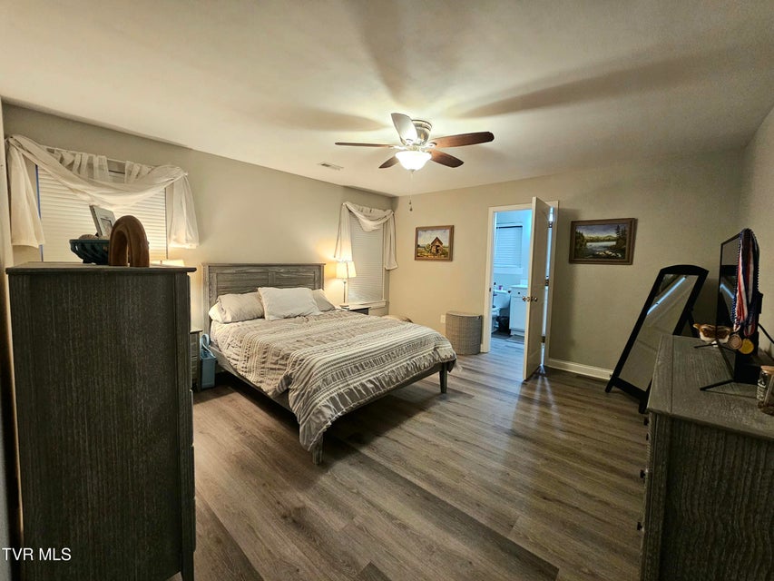 Photo #25: 736 Spring Park Road