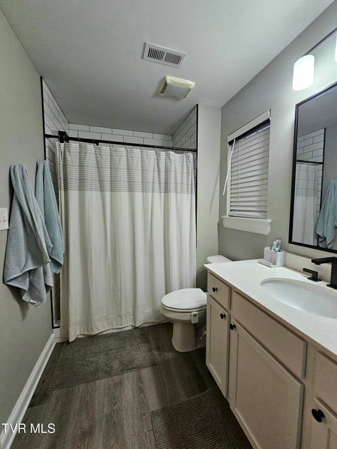 Photo #28: 736 Spring Park Road