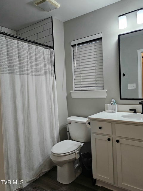 Photo #29: 736 Spring Park Road