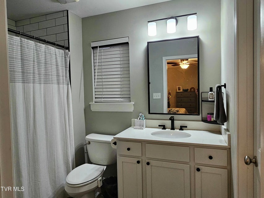 Photo #31: 736 Spring Park Road