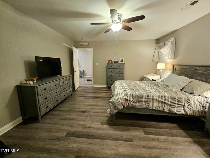 Photo #32: 736 Spring Park Road