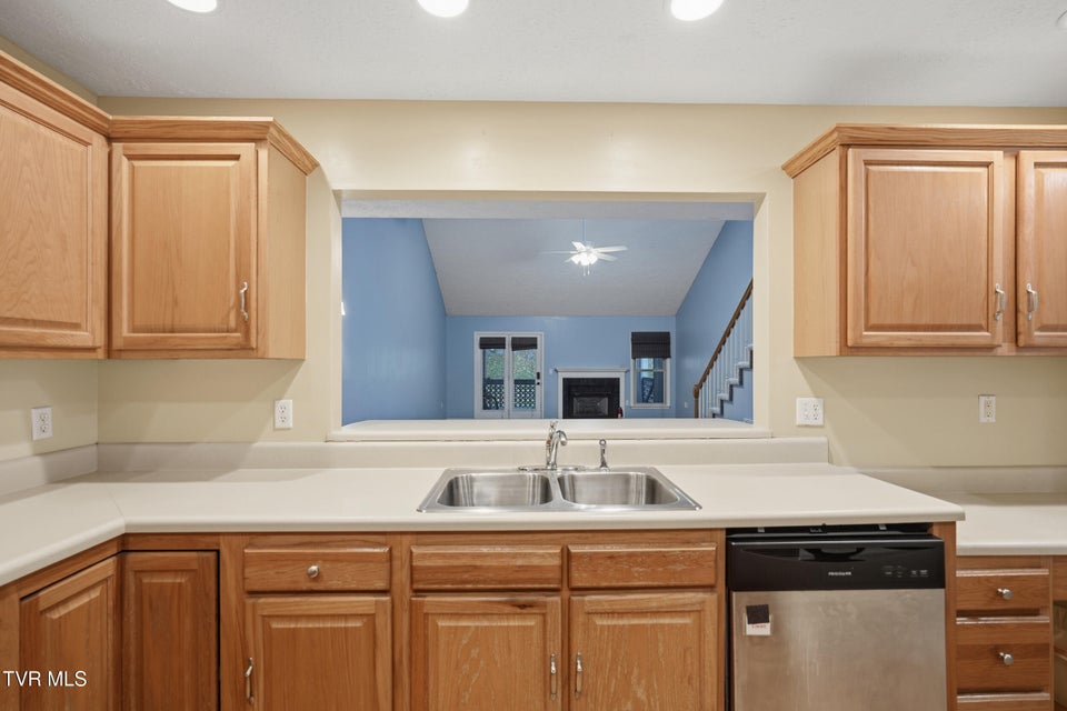 Photo #9: 780 Hamilton Road