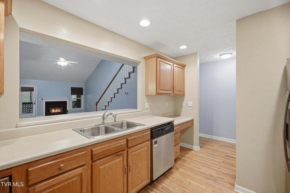 Photo #10: 780 Hamilton Road