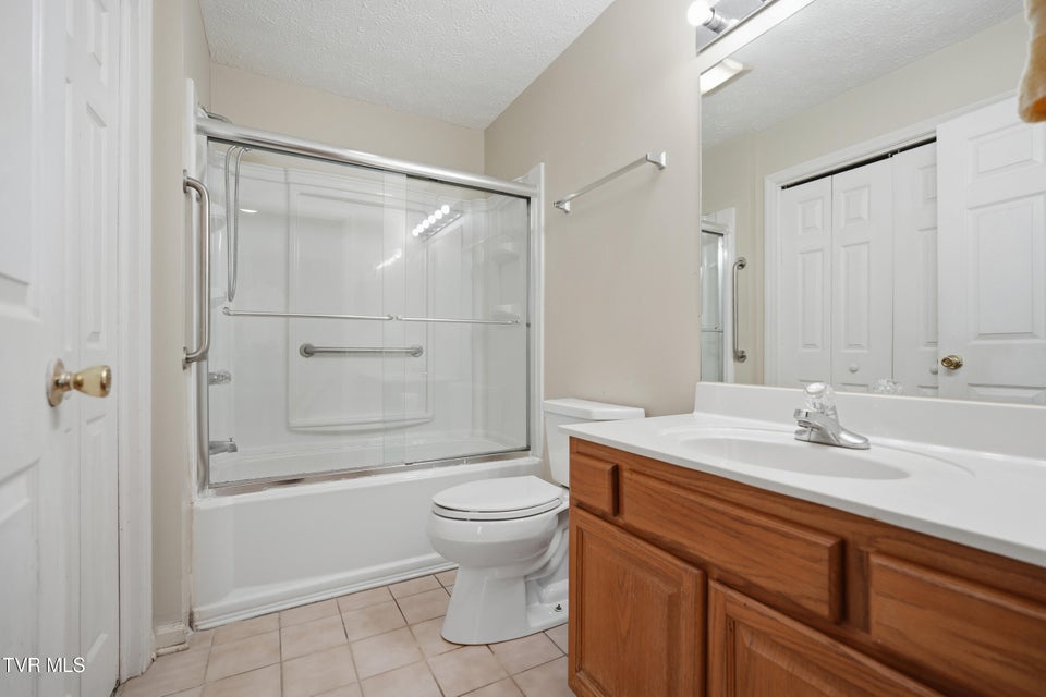 Photo #26: 780 Hamilton Road