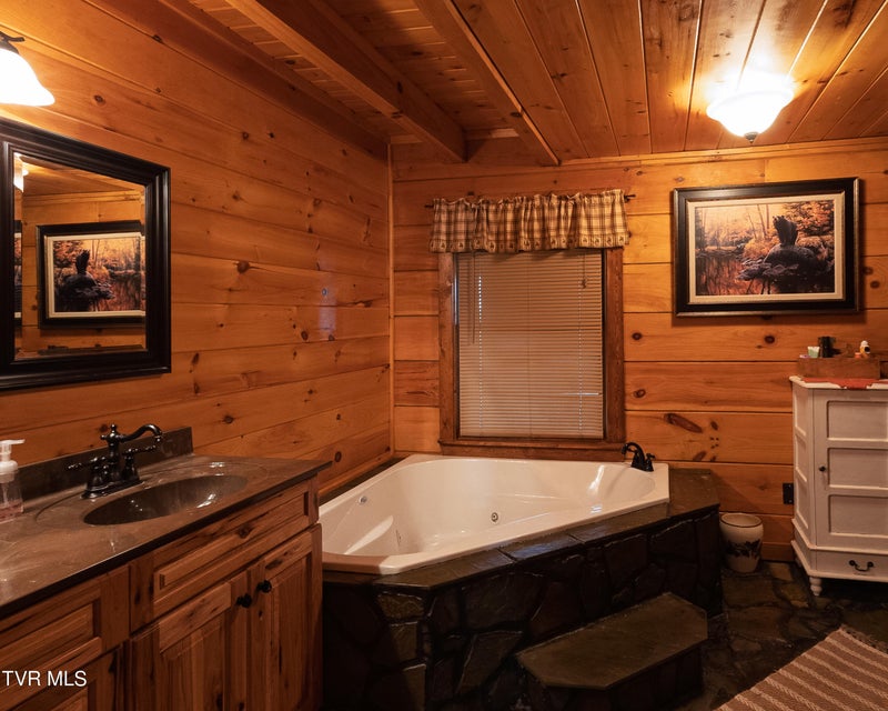 Photo #33: 397 Jennings Lane