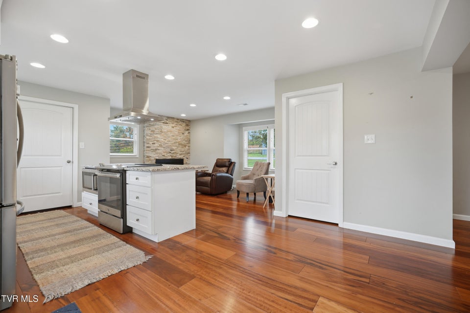 Photo #13: 7067 Reedy Creek Road