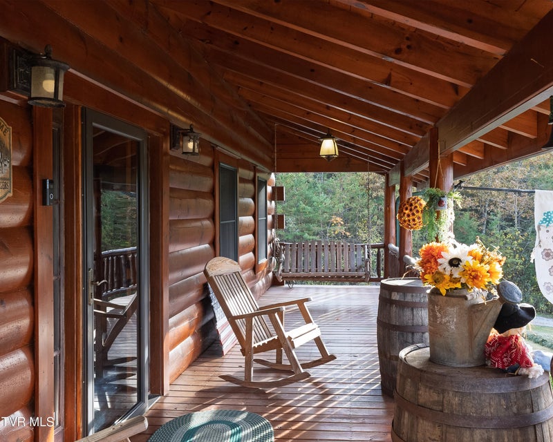 Photo #3: 397 Jennings Lane