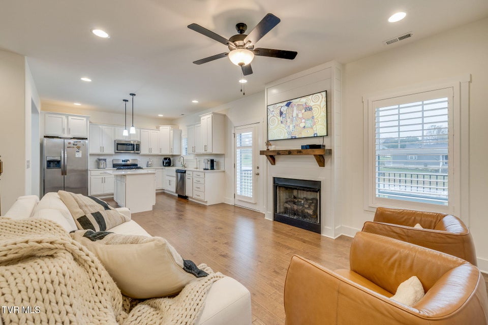 Photo #8: 35 Palmetto Court