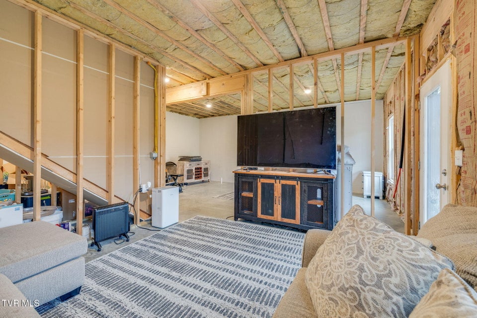 Photo #36: 35 Palmetto Court