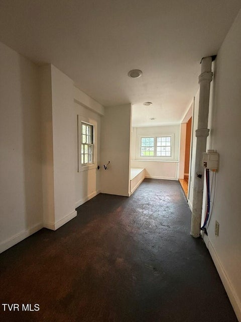 Photo #9: 539 Madison Street