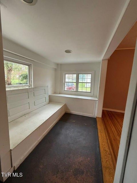 Photo #10: 539 Madison Street