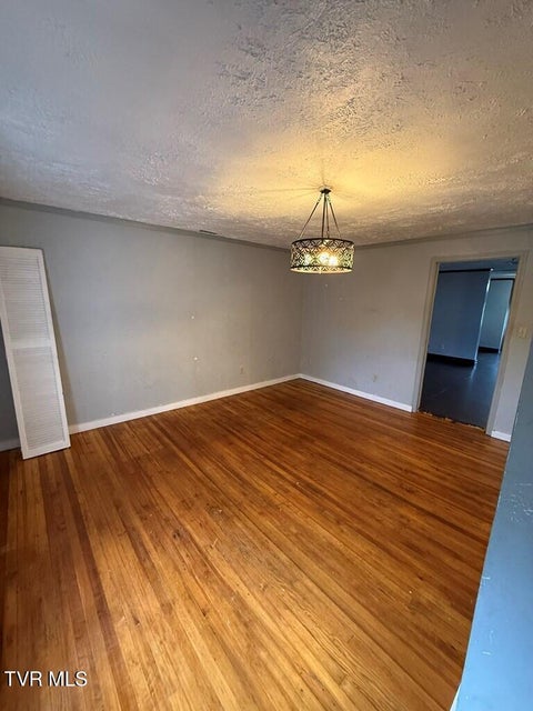 Photo #20: 539 Madison Street