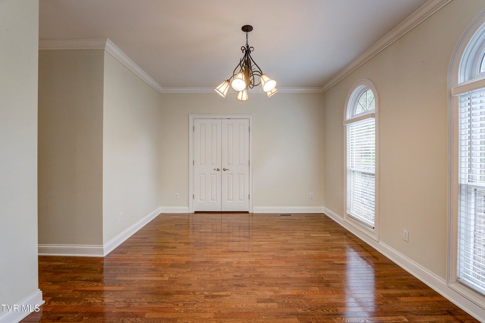 Photo #7: 9 Carriage Court