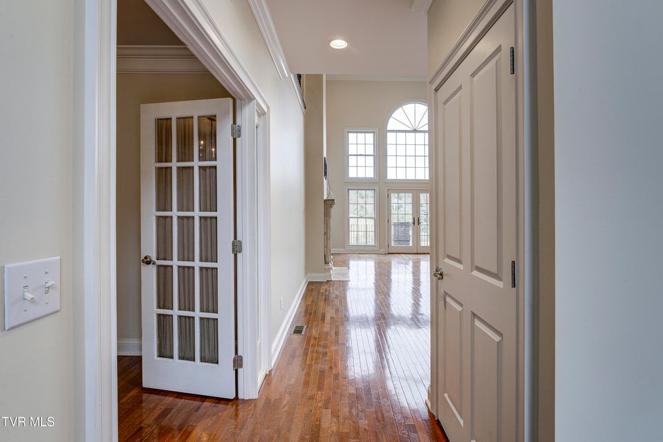 Photo #8: 9 Carriage Court