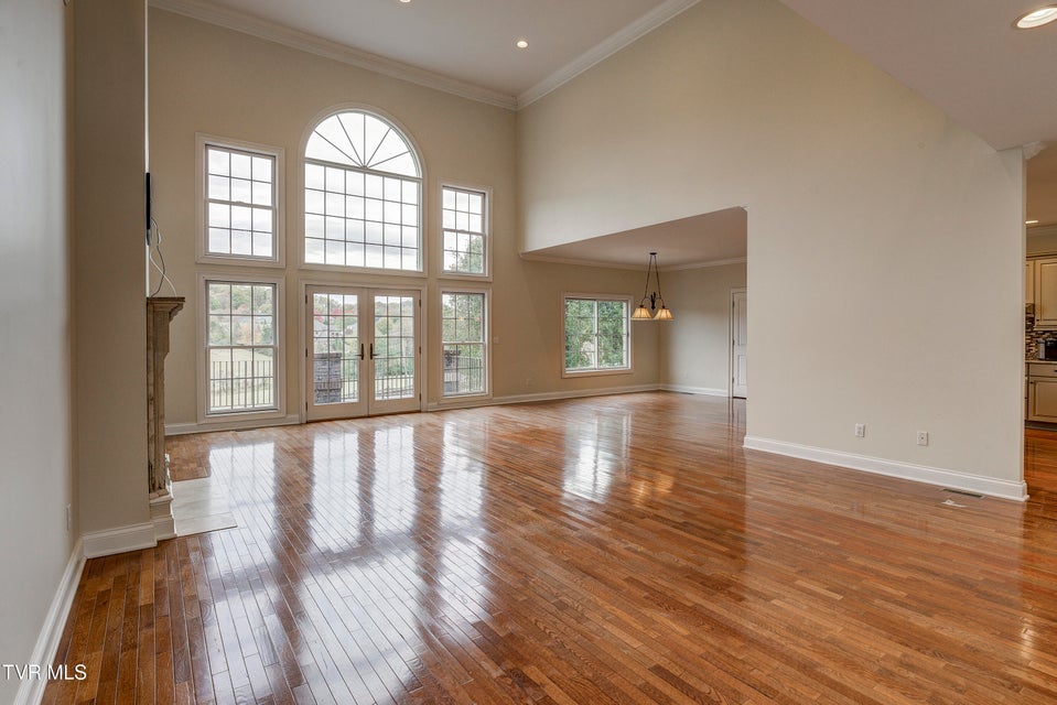 Photo #9: 9 Carriage Court