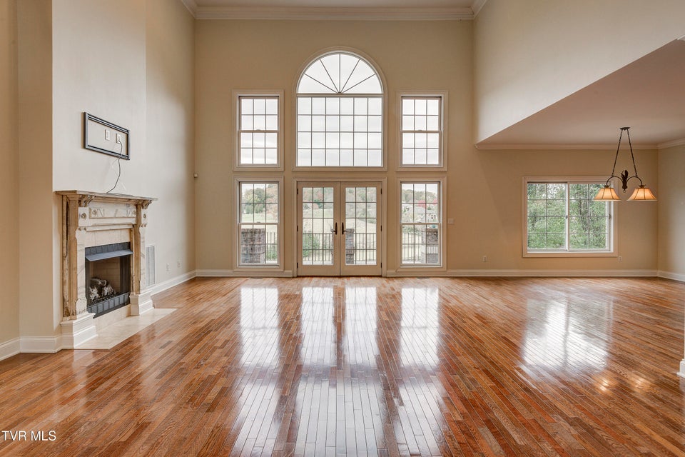 Photo #10: 9 Carriage Court