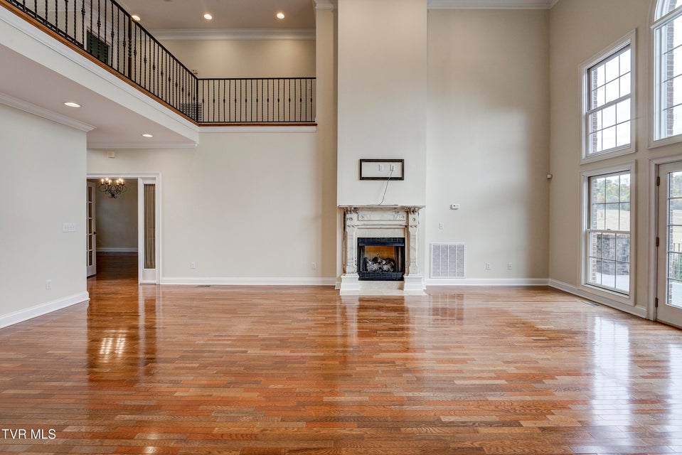 Photo #11: 9 Carriage Court