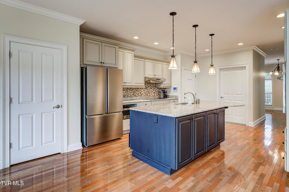 Photo #17: 9 Carriage Court