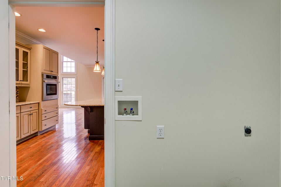 Photo #26: 9 Carriage Court