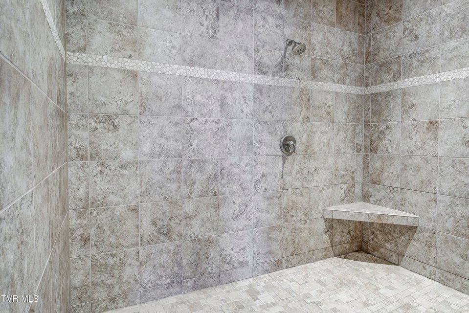 Photo #38: 9 Carriage Court