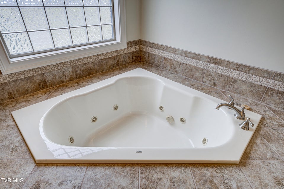 Photo #37: 9 Carriage Court