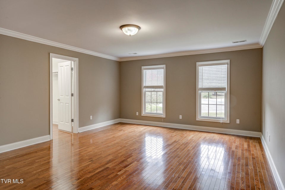 Photo #59: 9 Carriage Court