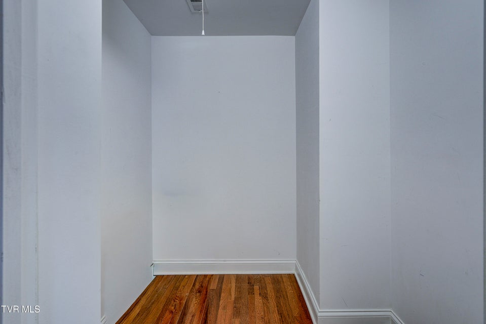 Photo #70: 9 Carriage Court