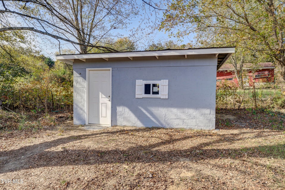 Photo #9: 560 Main Street