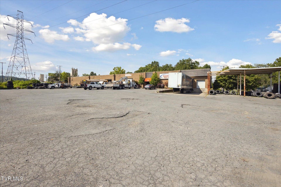 Photo #5: 1551 Wilcox Drive