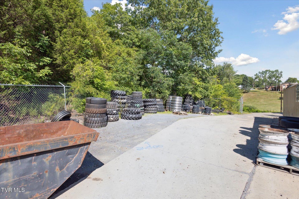 Photo #22: 1551 Wilcox Drive