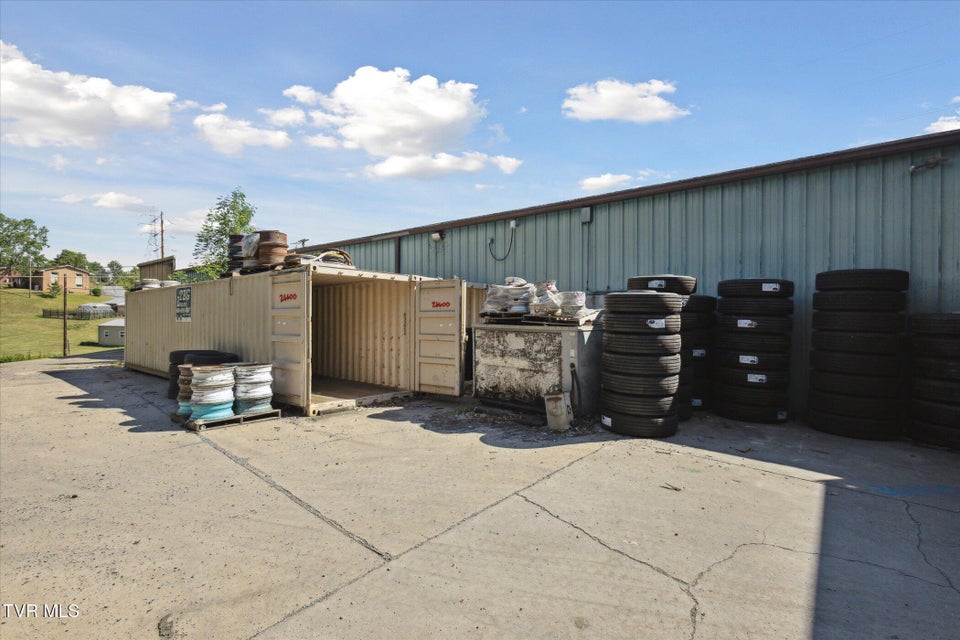 Photo #23: 1551 Wilcox Drive