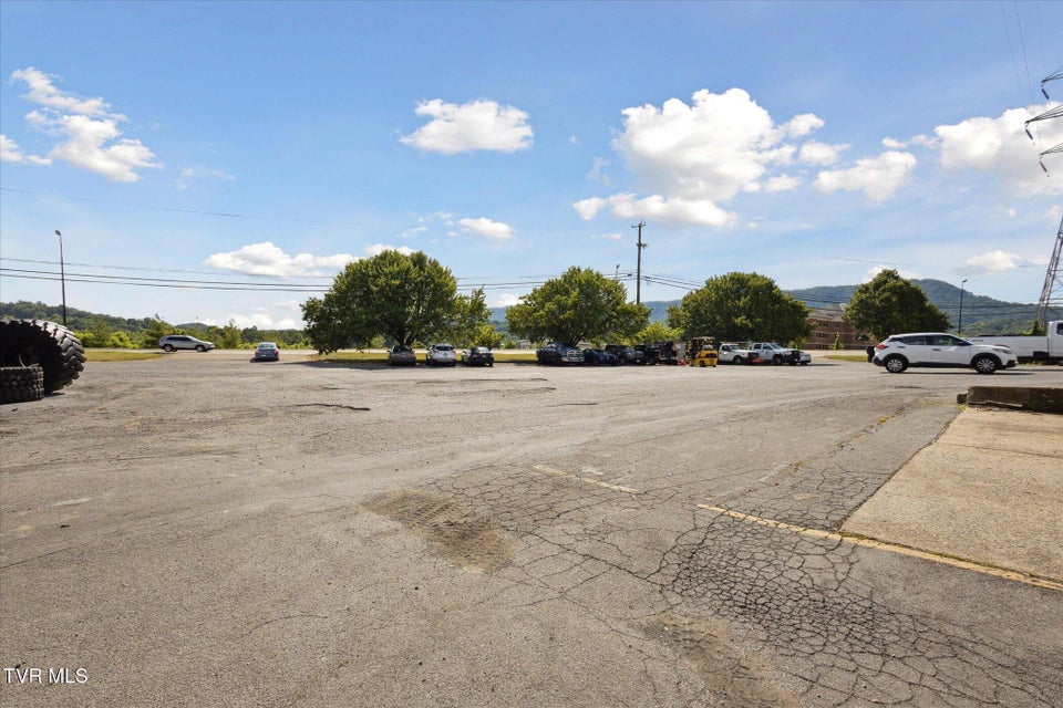 Photo #27: 1551 Wilcox Drive