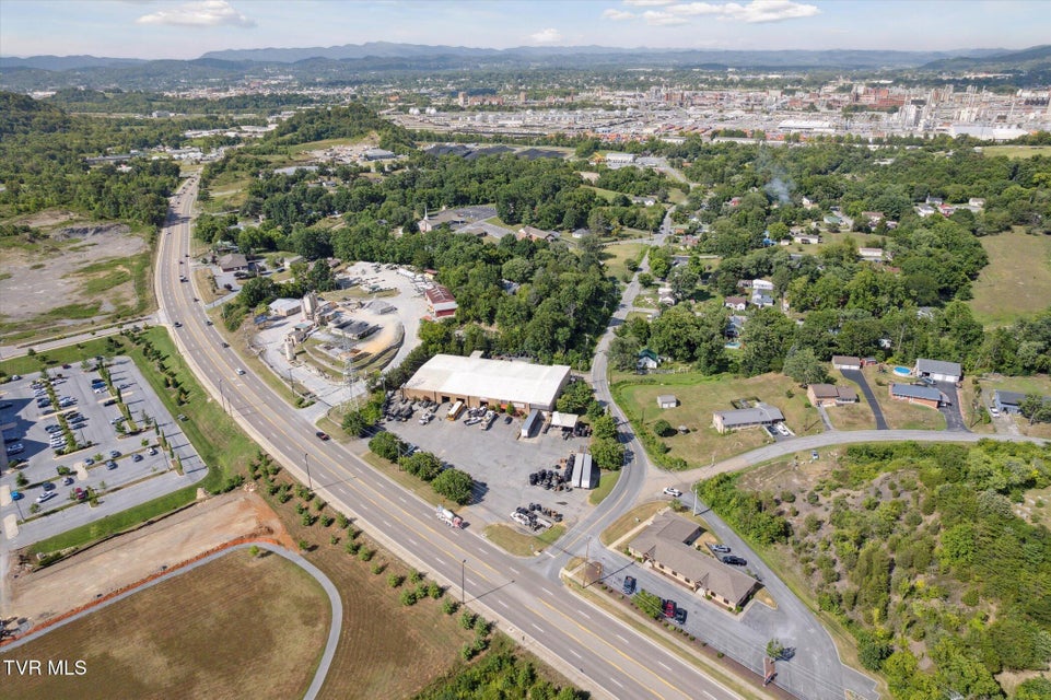 Photo #37: 1551 Wilcox Drive