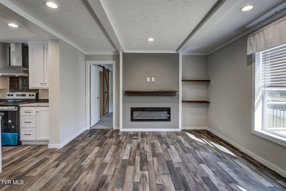 Photo #11: 560 Main Street