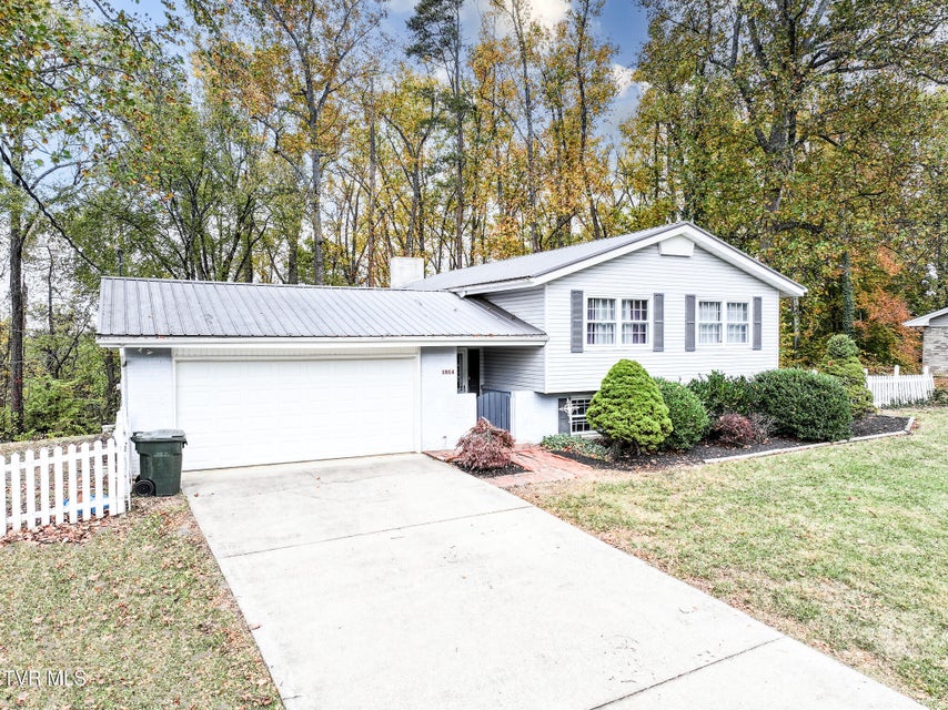 Photo #49: 1814 Brentwood Drive