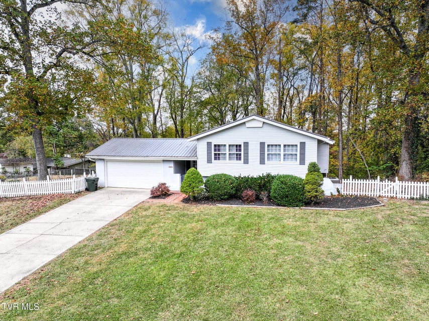 Photo #50: 1814 Brentwood Drive